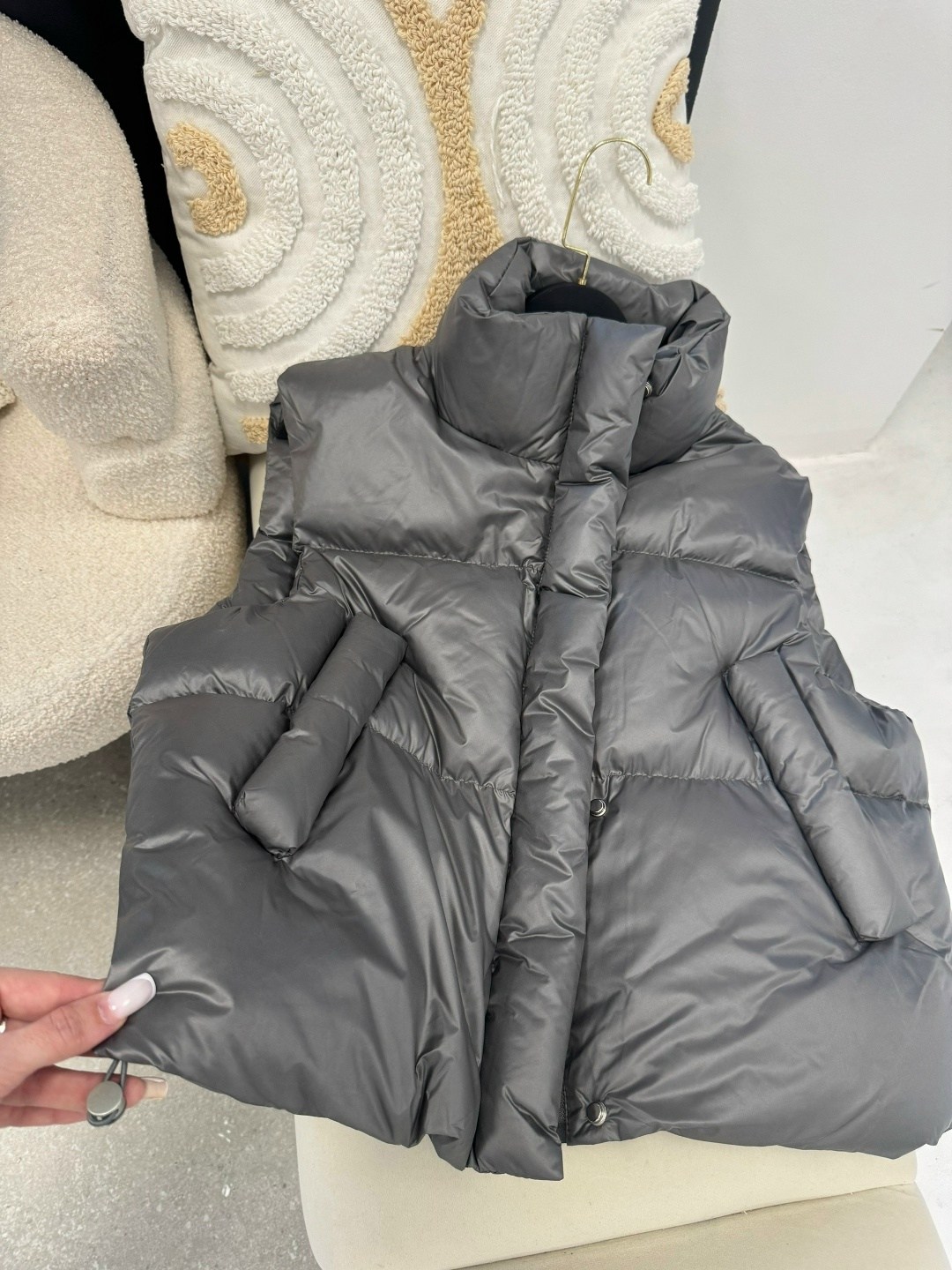 теплый жилет,жилет,женская жилетка,жилет женский,пуховой жилет