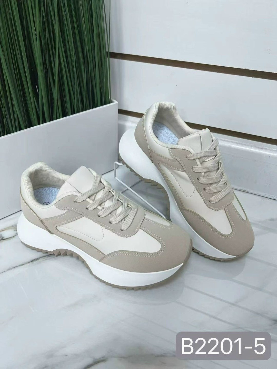 кроссовки женскиe,,кроссовки модные,женские кроссовки на платформе,стильные кроссовки