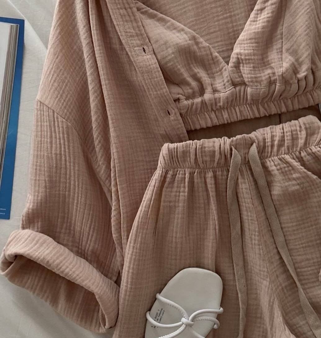 костюм тройка женский,костюм женский,велюровый костюм с шортами,комплект женских,костюм тройка женский летний