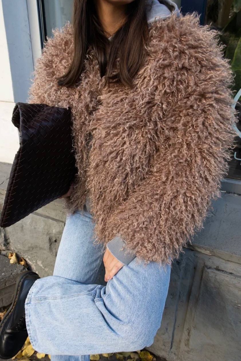 шуба из искусственного меха,шубка,шуба искусственная,пальто из искусственного меха,шуба