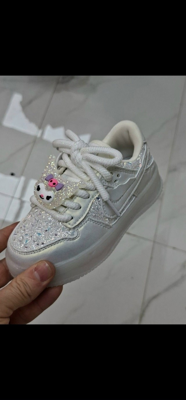 кроссовки светящиеся детские,детские кроссовки с подсветкой,,светящиеся кроссовки для девочки,светящиеся кроссовки