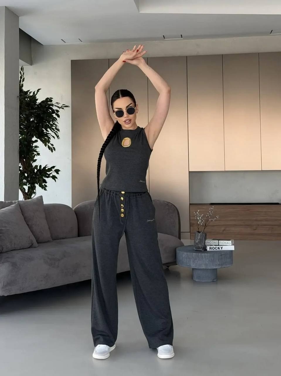 трикотажный костюм,костюм серый,женский костюм серый,костюм тройка женский,женские костюмы