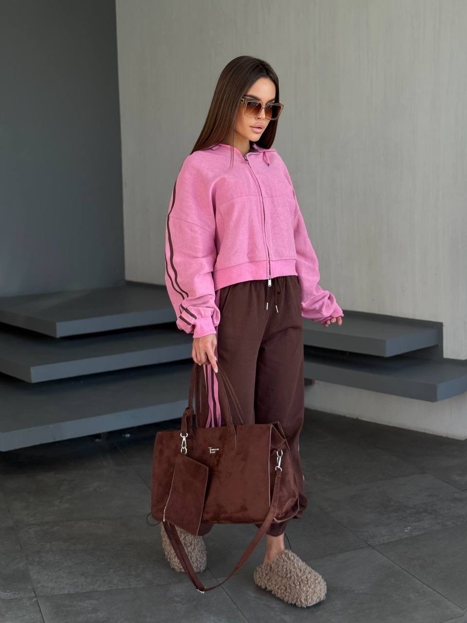 розовые костюмы,женские костюмы,женский спортивный костюм,спортивный костюм,костюм велюровый