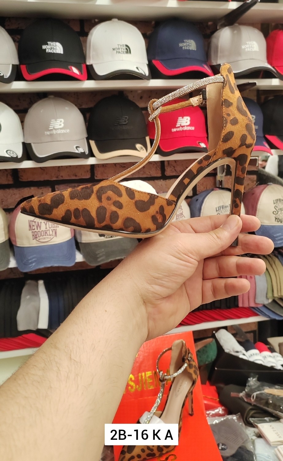 леопардовые туфли,туфли лодочки женские,,туфли леопардовые на ремешке,леопардовые каблуки