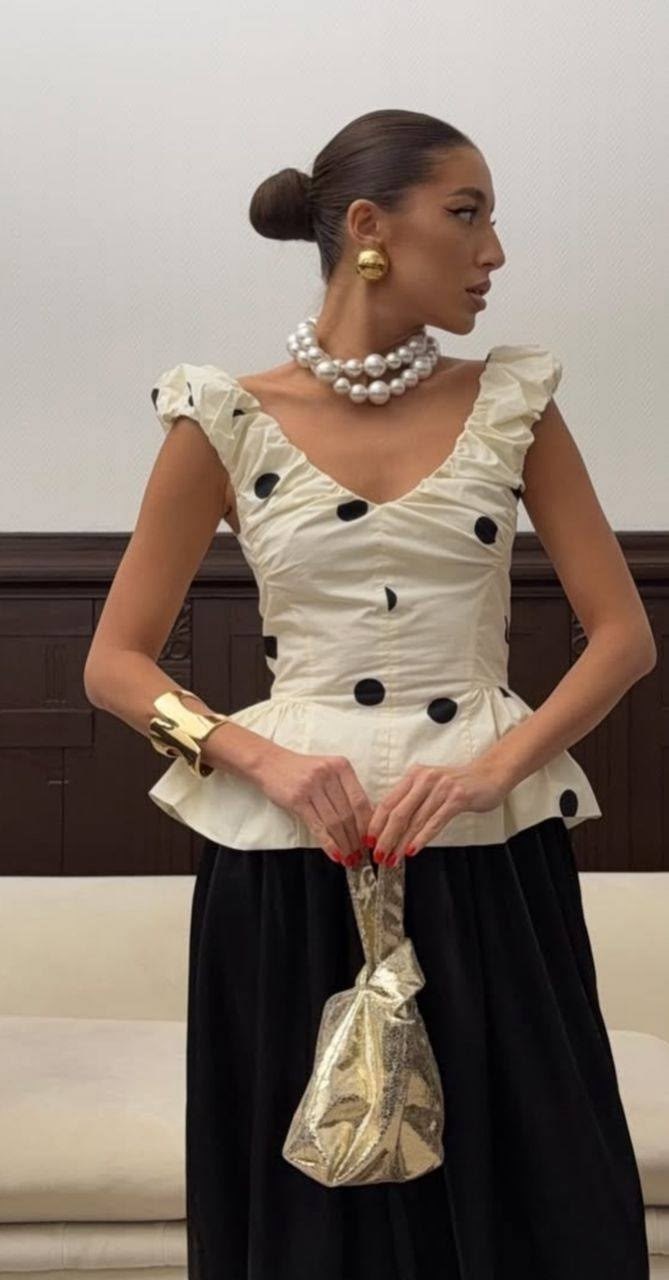 блузка с оборками,летняя блузка,топы модные