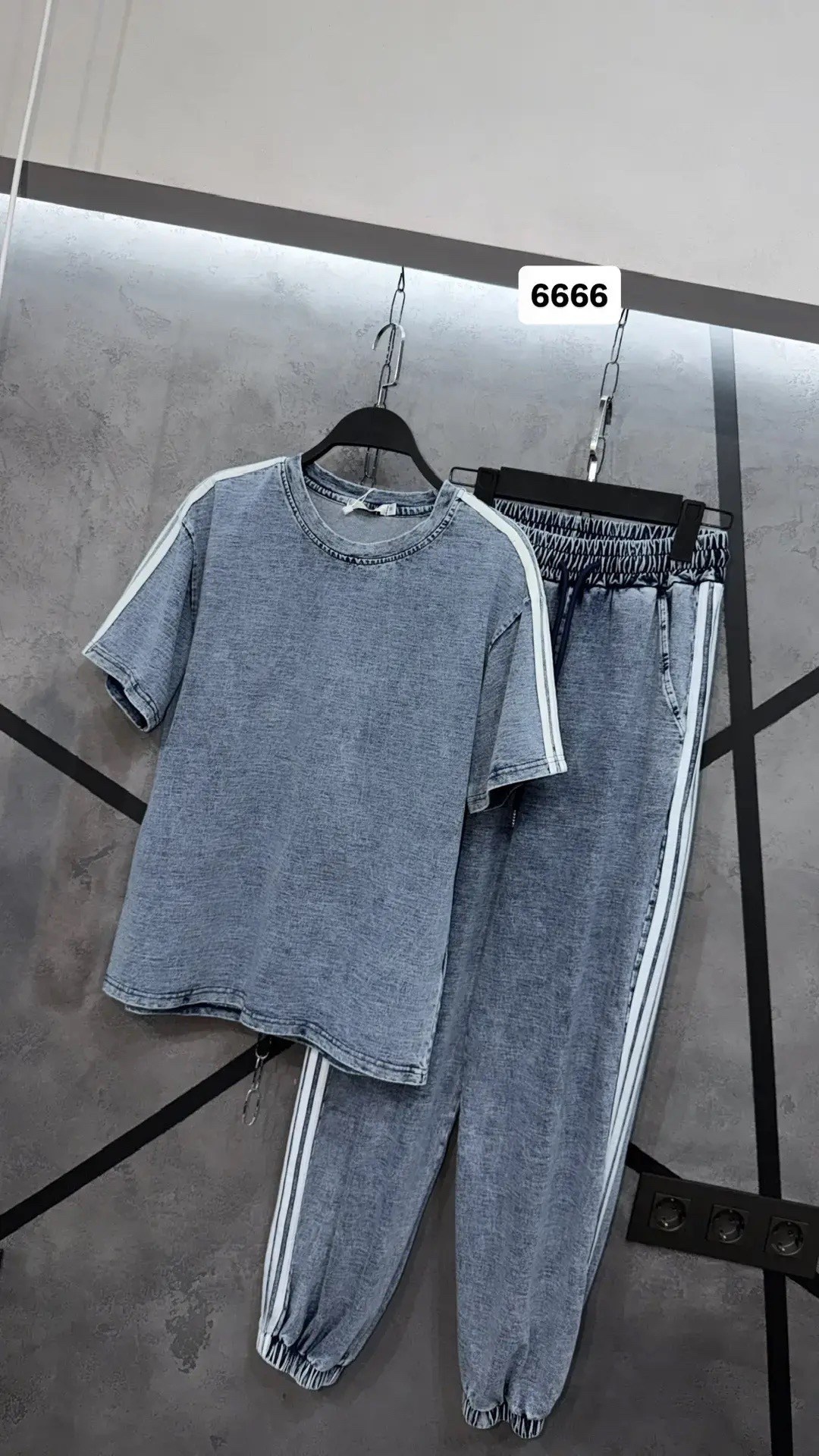 костюм спортивный,костюм в стиле спорт шик,трикотажные костюмы,женский спортивный костюм,костюм женский