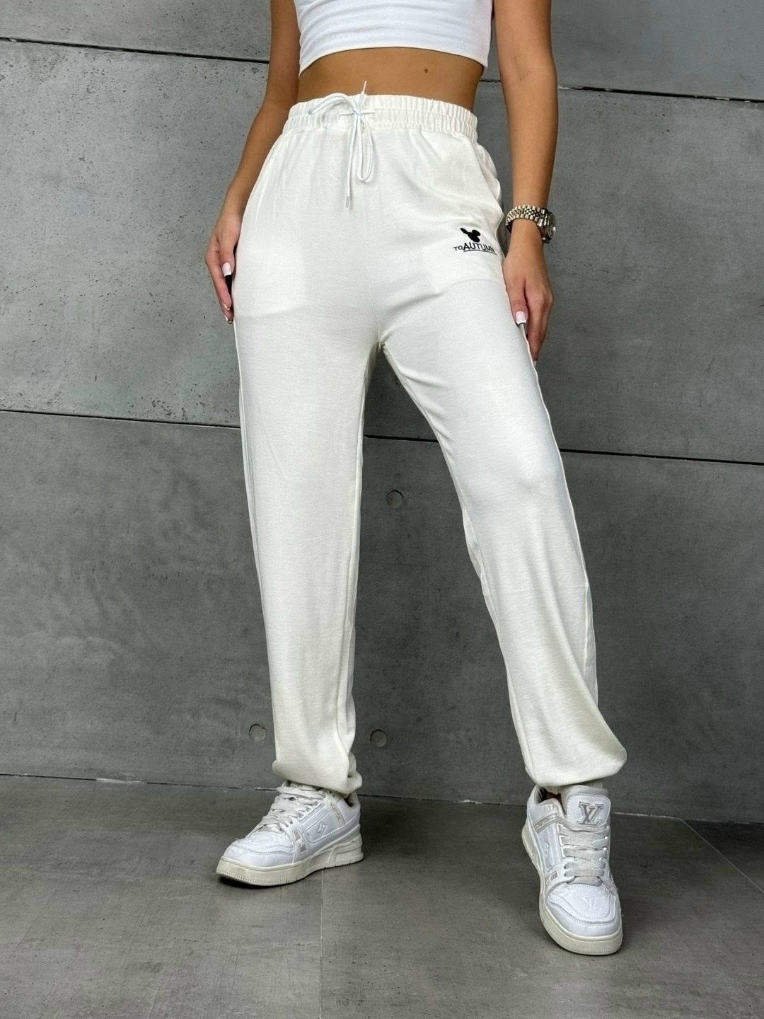 штаны спортивные женские,серые спортивные штаны,спортивные брюки,спортивные штаны,женские спортивные брюки