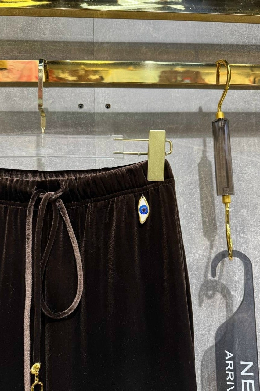 брюки велюровые,бархатные брюки,велюровые штаны,старые бархатные штаны армани,прямые брюки из бархатистого велюра