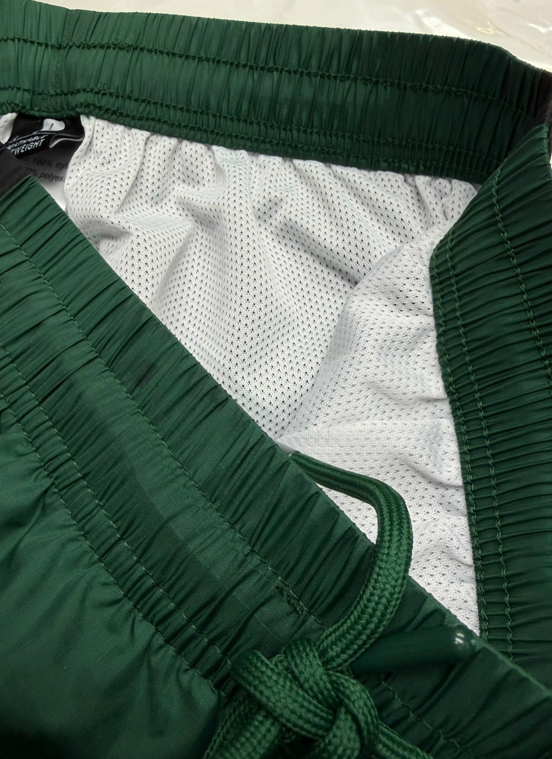 lacoste spring,костюм лакост зеленый,спортивный костюм lacoste,lacoste 2026,стиль мужской моды