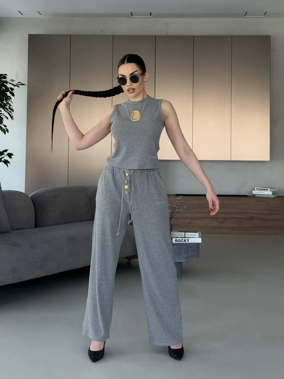 трикотажный костюм,костюм серый,женский костюм серый,костюм тройка женский,женские костюмы