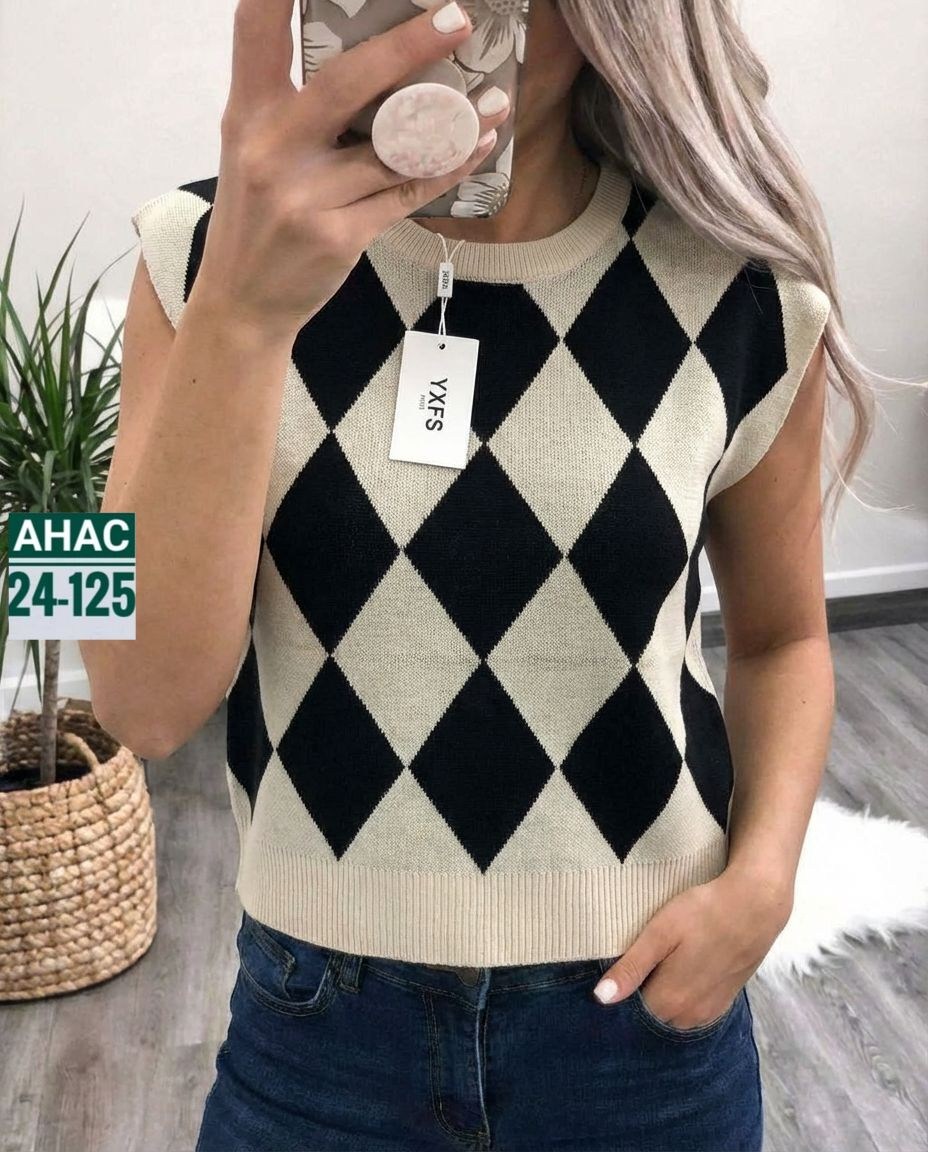 вязаные жилеты,жилетка вязаная,вязаные женские жилеты,вязаная безрукавка,жилетка вязанная