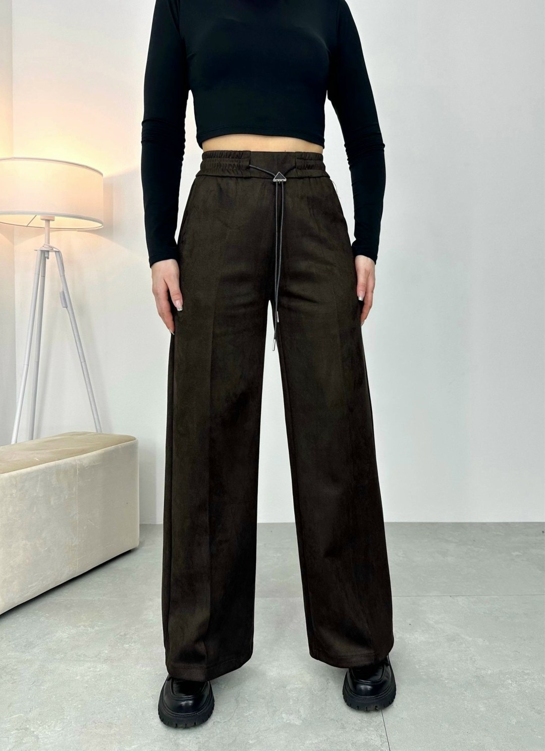 брюки коричневые микровельвет shinelbrend,женские вельветовые брюки с высокой талией maillard,брюки классические,женские вельветовые плотные брюки,замшевые брюки