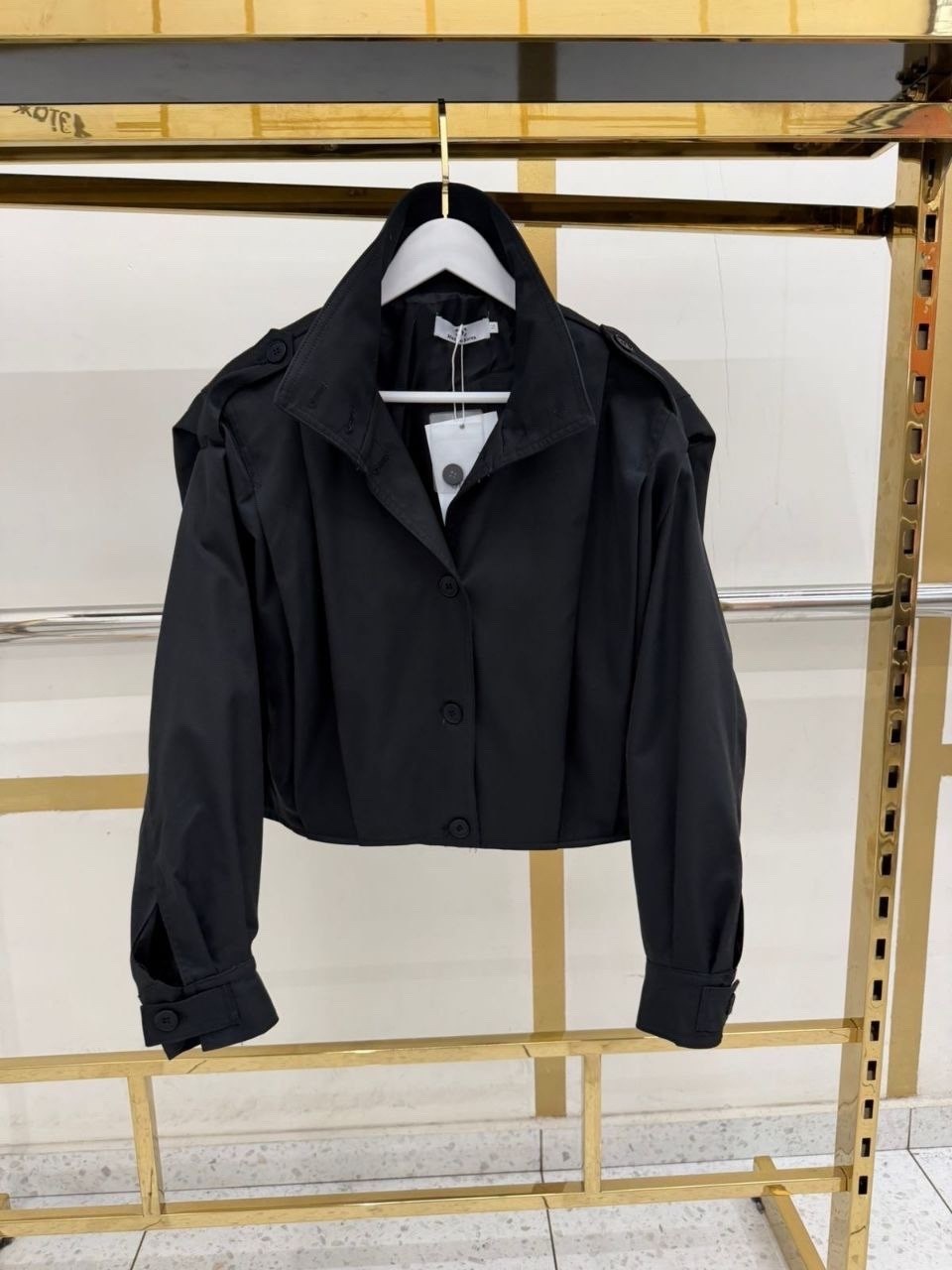 повседневная куртка,куртка модная,короткая куртка,куртка женская,куртка