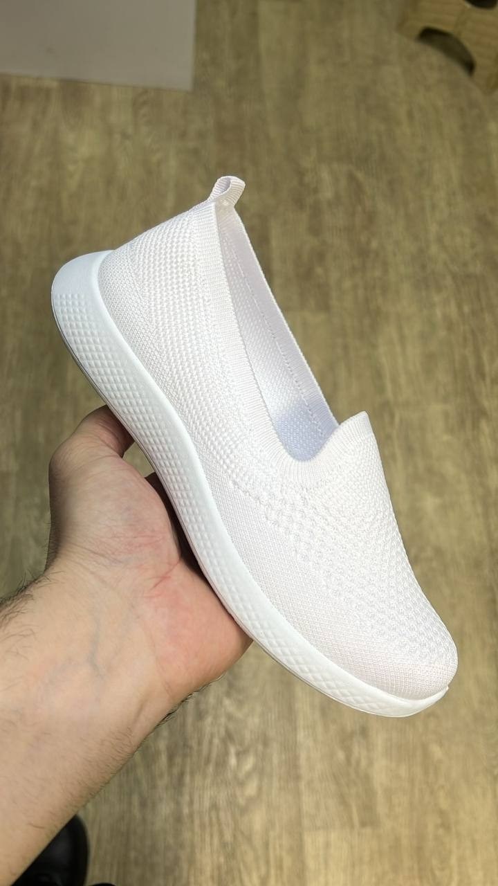 женские слипоны,слипоны,,слипоны стиль,кроссовки слипоны