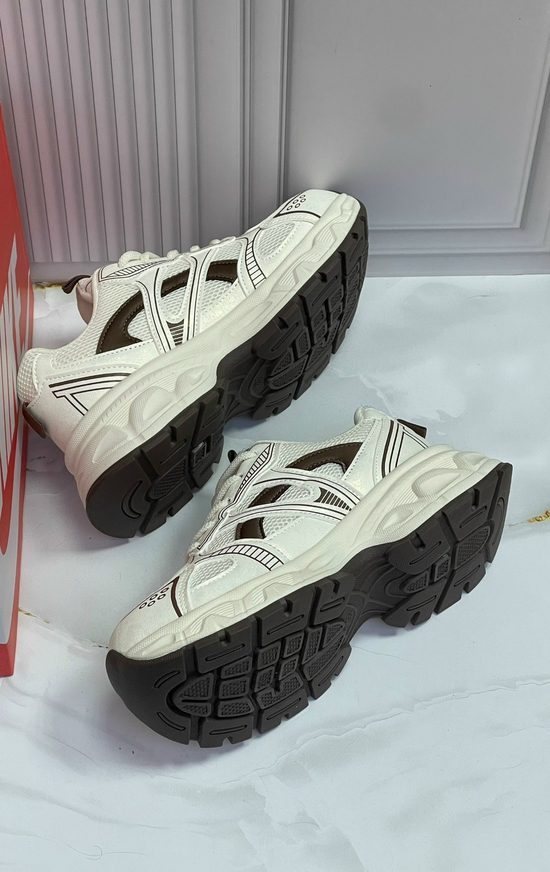 кроссовки balenciaga,баленсиага кроссовки 16 см подошва,кроссовки женские balenciaga,женские массивные кроссовки balenciaga track 2. 0,кроссовки balenciaga runner sneaker high white