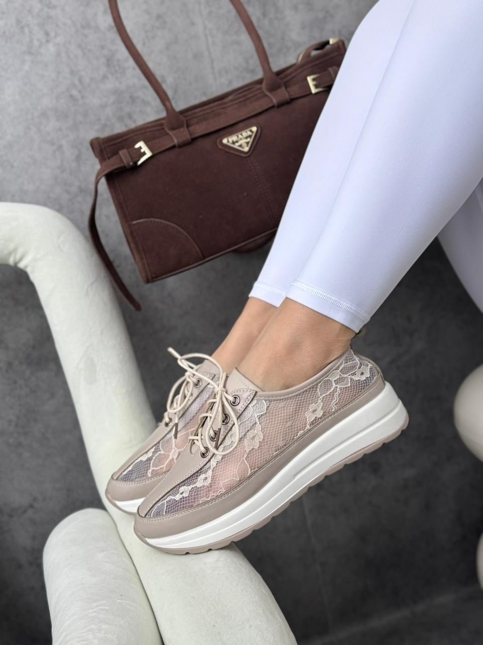 ,женские кроссовки,женская , летняя,обуви