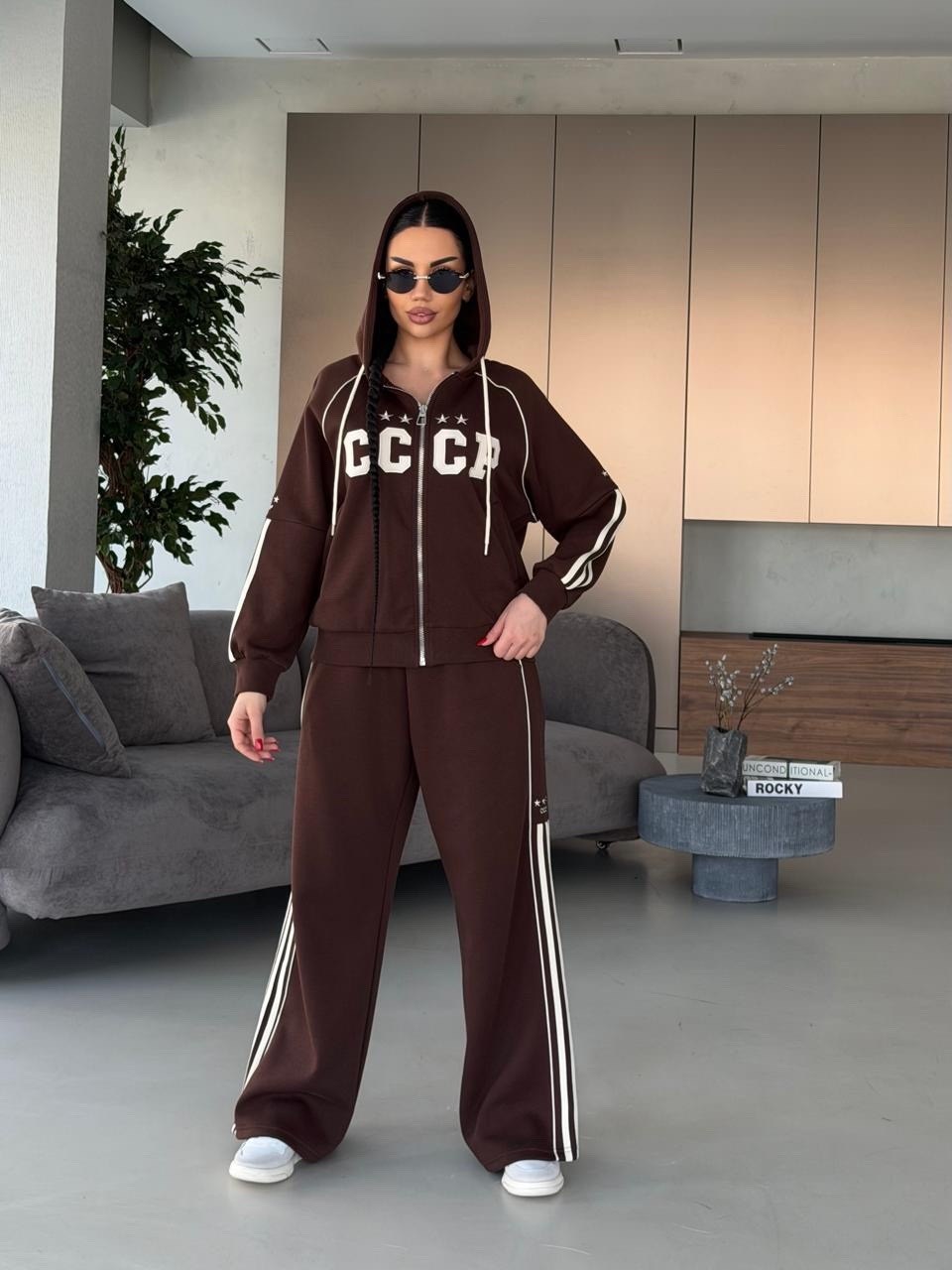 спортивный костюм женский,спортивный костюм,красные спортивные костюмы,повседневный костюм,женские костюмы