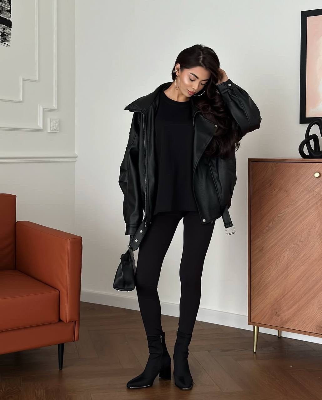 кожаная куртка,леггинсы кожаные,куртка стильная,куртка косуха,косуха оверсайз