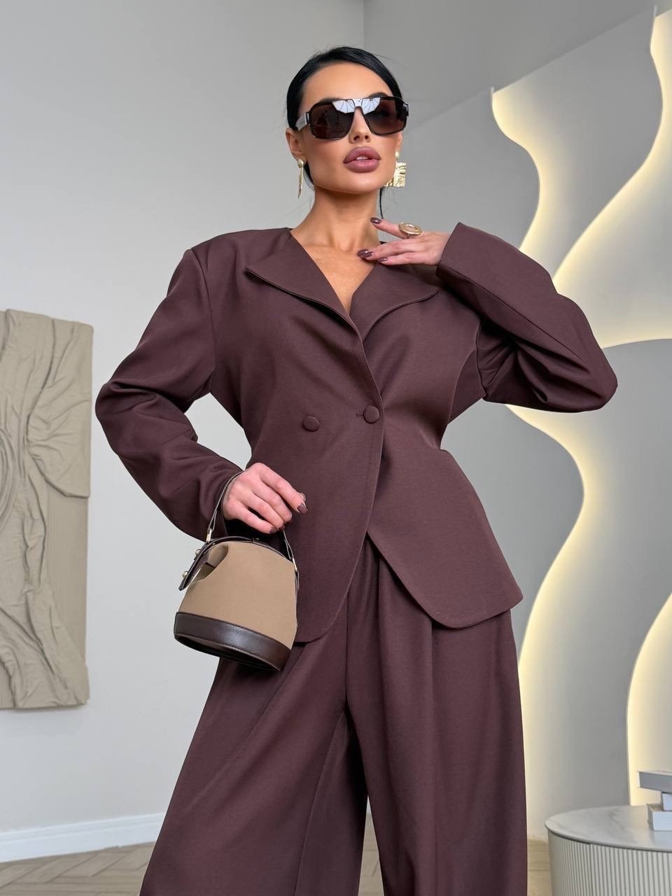 брючный костюм,брючный костюм dilanavip 1992 шоколад двойка,классический брючный костюм с пиджаком cosmo brand,костюм брючный классический inash,брючный костюм dilana vip 1992 шоколад