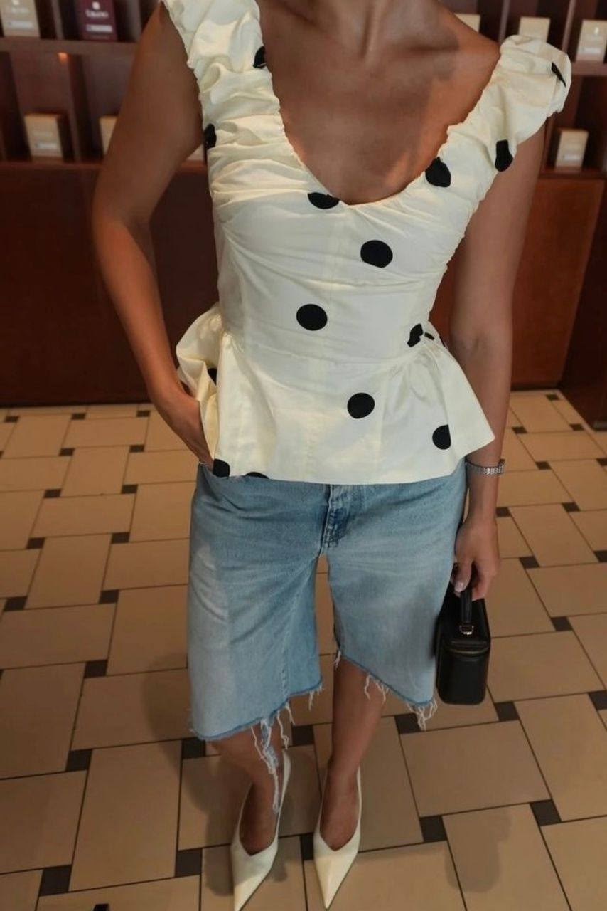 блузка с оборками,летняя блузка,топы модные