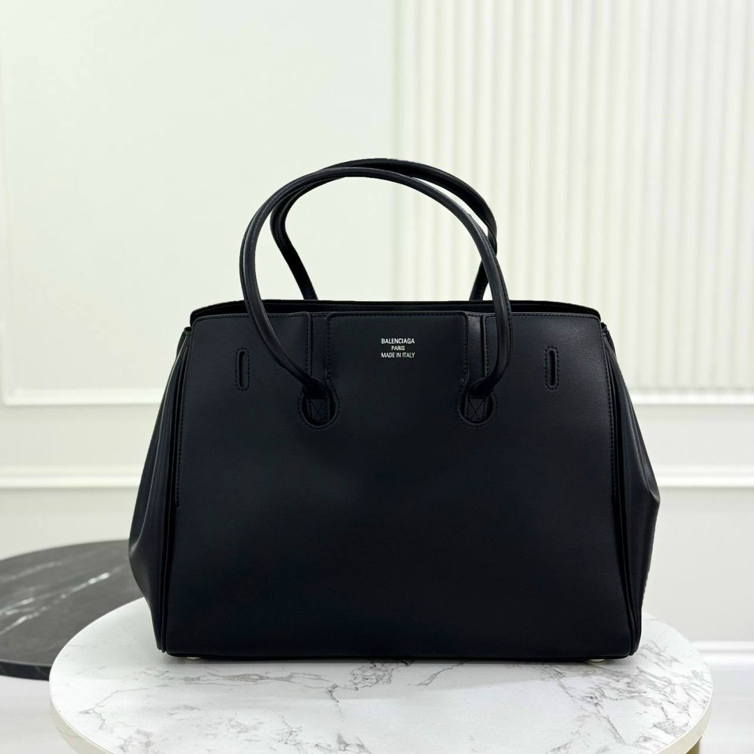 сумка balenciaga натуральная кожа 30-25 см реплика,сумка balenciaga из высококачественной эко кожи,balenciaga сумка,сумка женская,сумка