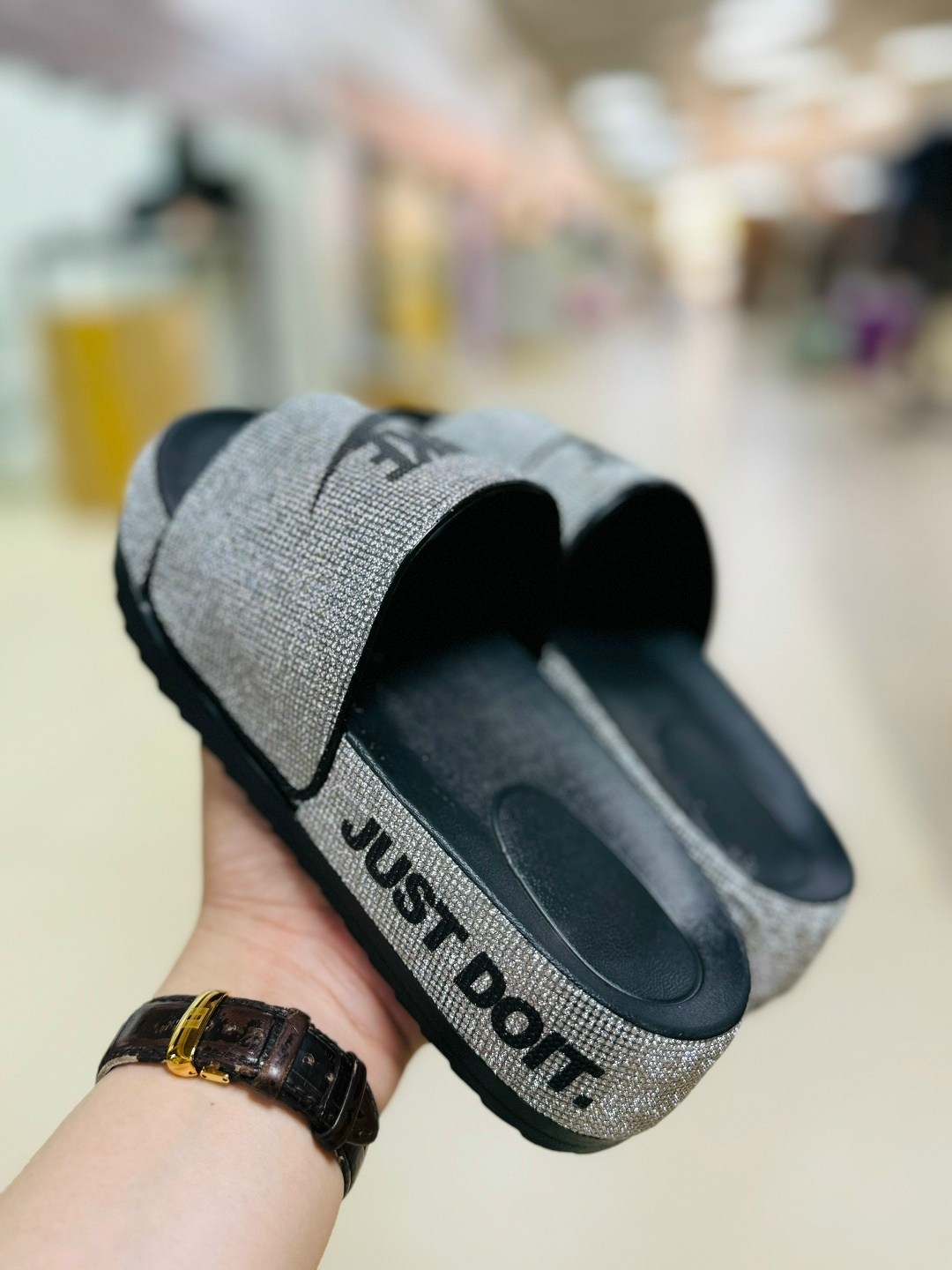 nike benassi jdi,nike slides,тапки модные,nike benassi,шлепки летние