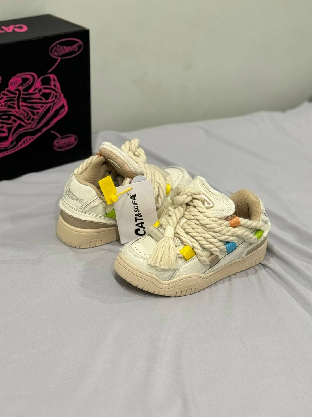 ,кроссовки дутыши,дутые кроссовки,кроссовки,женские кроссовки