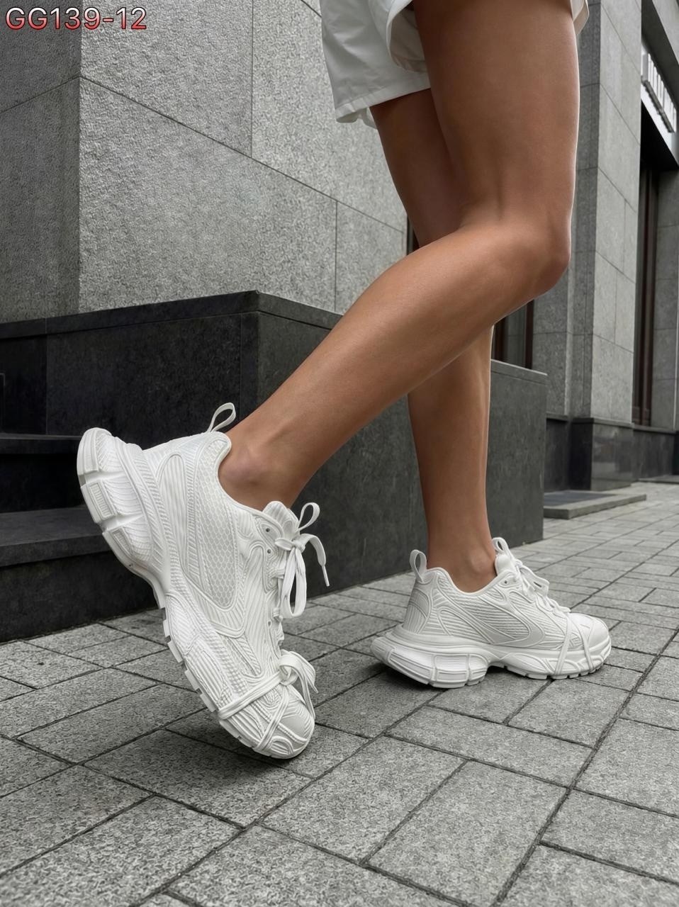 женские кроссовки balenciaga,кроссовки balenciaga,кроссовки balenciaga 3xl sneaker worn-out white,кроссовки баленсиага,кроссовки 3xl balenciaga белый