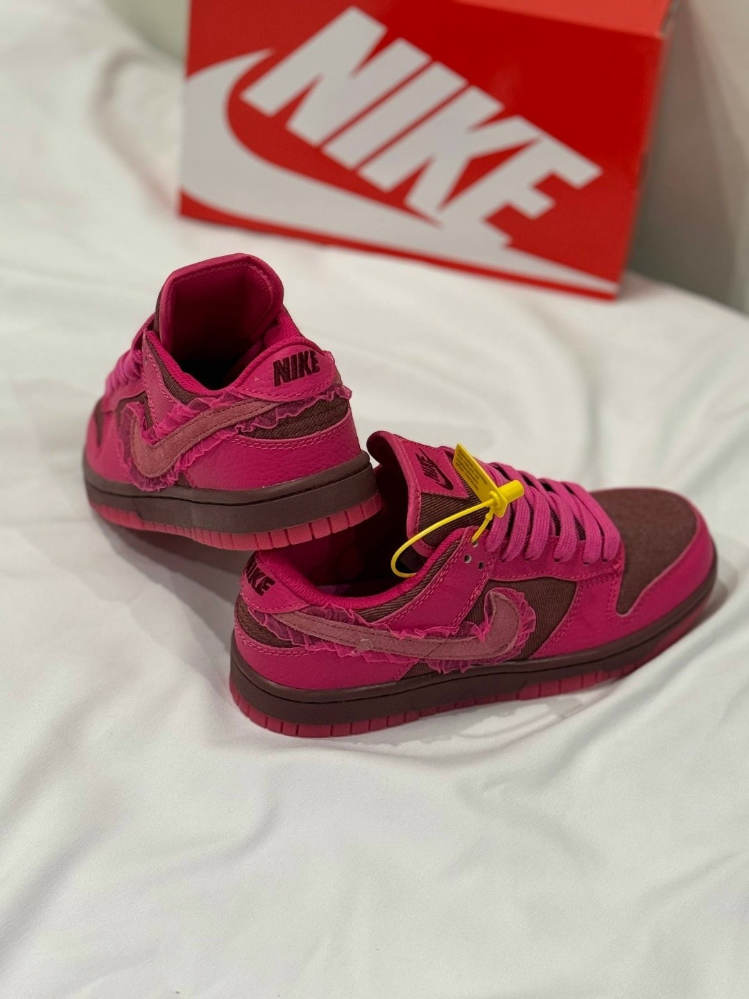 nike dunk valentines day 2026,кроссовки nike dunk low valentine розовые,nike dunk low valentines day 2026,кроссовки nike wmns dunk low 'valentine's day' розовый,nike dunk low valentines day