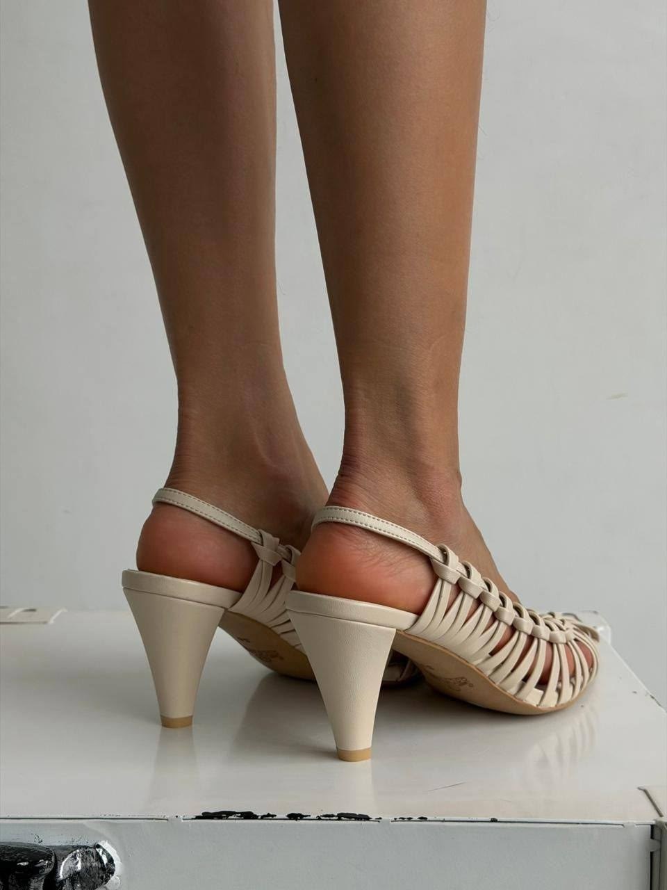 босоножки на каблуках,женские босоножки,босоножки на высоком, анн демельмейстер босоножки,черные босоножки