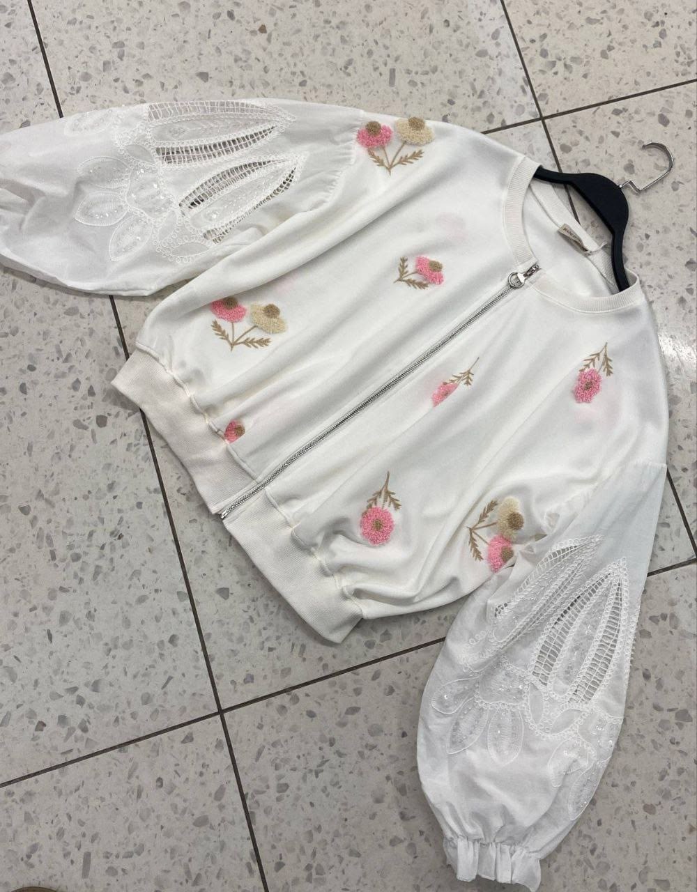 бомбер куртка женская,куртка с вышивкой,куртка бомбер,женская блузка,модная женская куртка