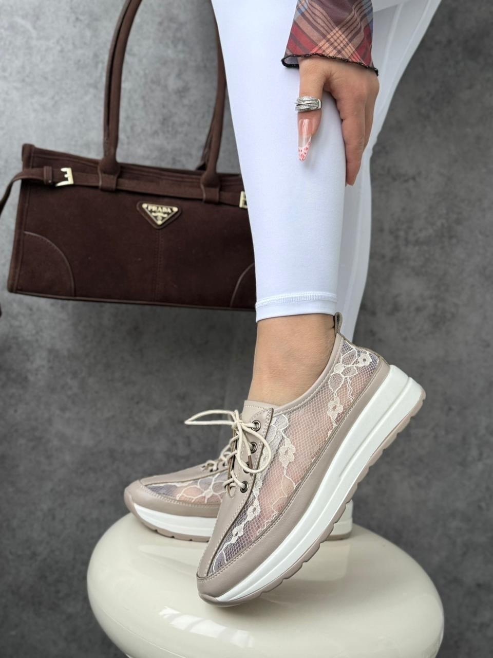 ,женские кроссовки,женская , летняя,обуви