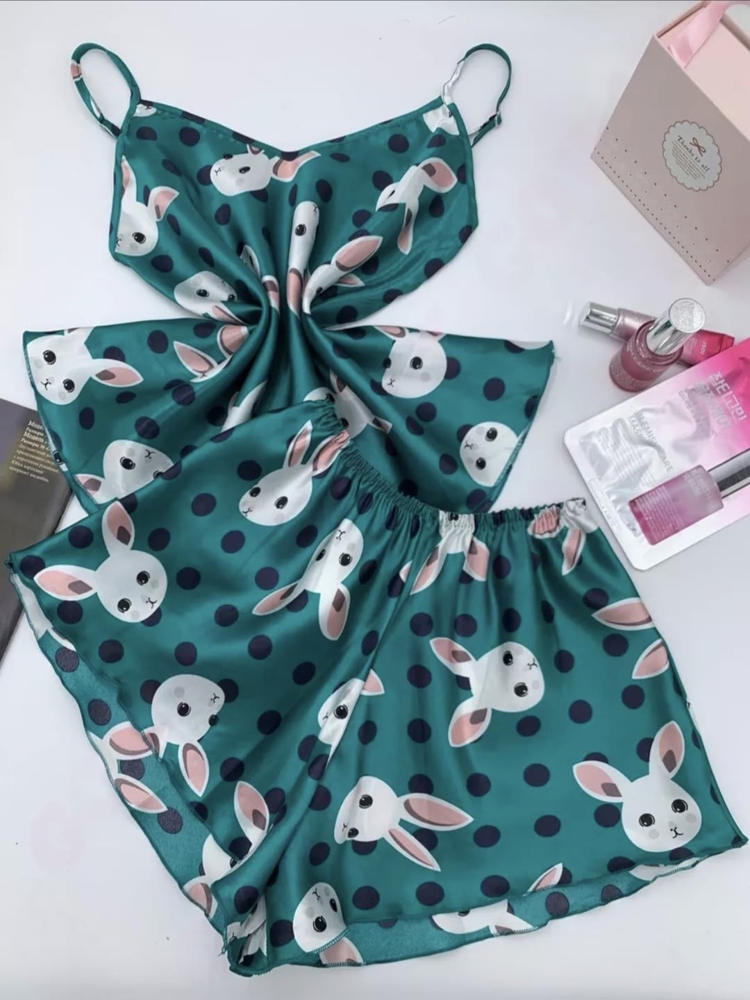 шелковая пижама,женская шелковая пижама,пижама женская,пижама женская топ,пижама женская топ и шорты