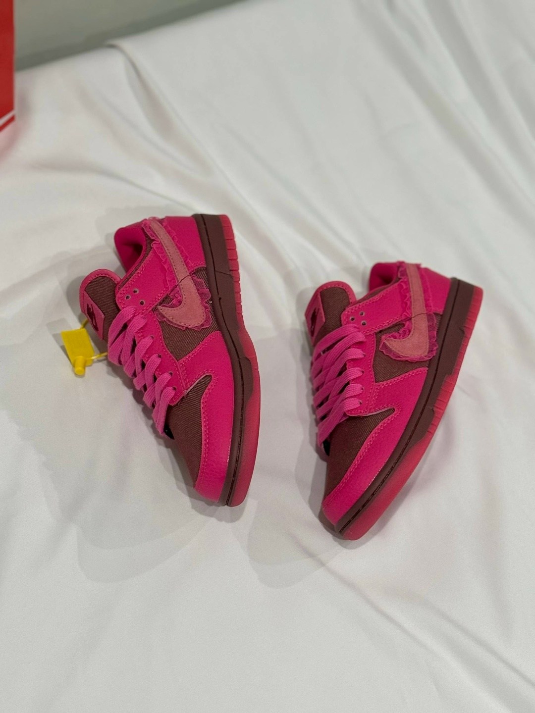 nike dunk valentines day 2026,кроссовки nike dunk low valentine розовые,nike dunk low valentines day 2026,кроссовки nike wmns dunk low 'valentine's day' розовый,nike dunk low valentines day