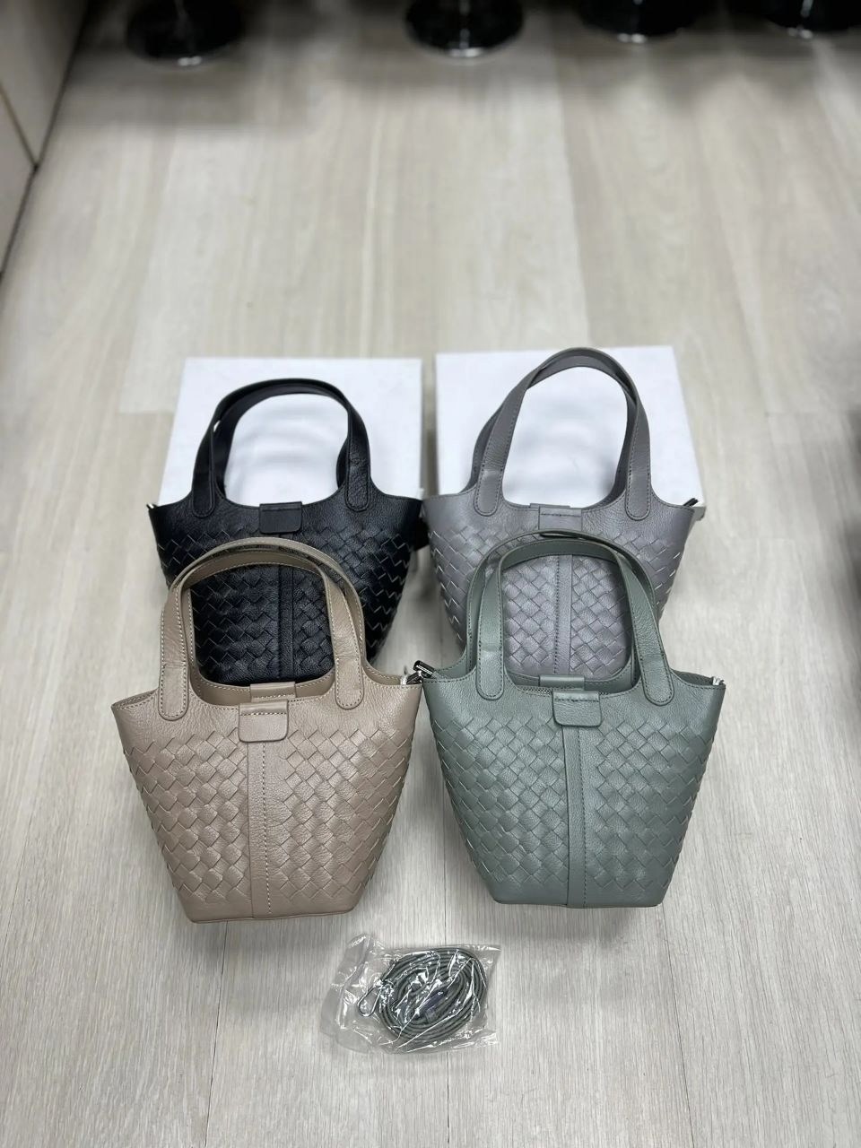 женская сумка,сумка,сумка bottega veneta,сумка боттега венета серая,стильная сумка