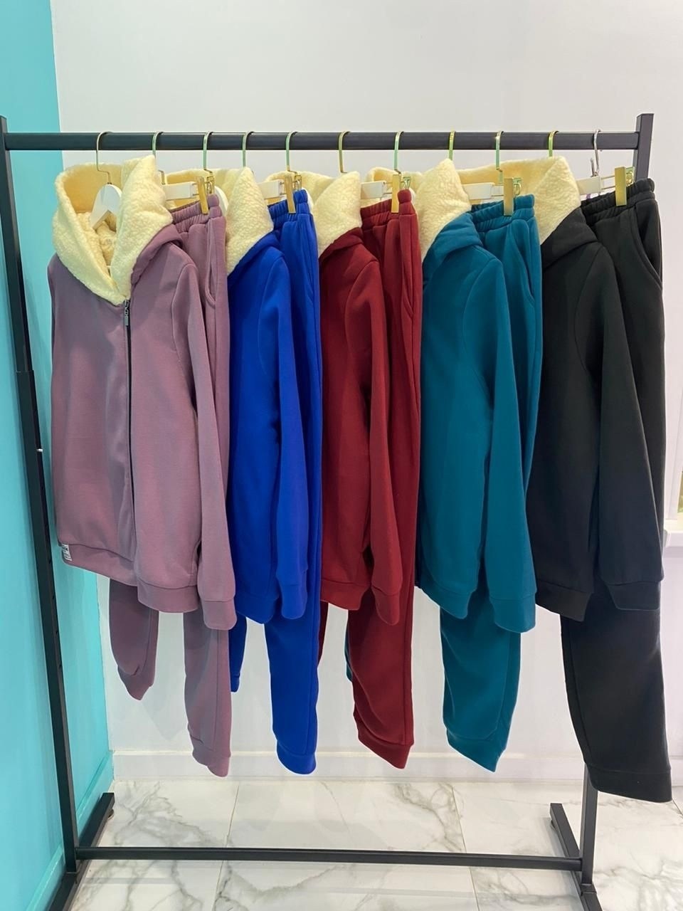женский спортивный костюм больших размеров,костюм женский на флисе,теплый спортивный костюм,теплый женский спортивный костюм,костюм спортивный женский