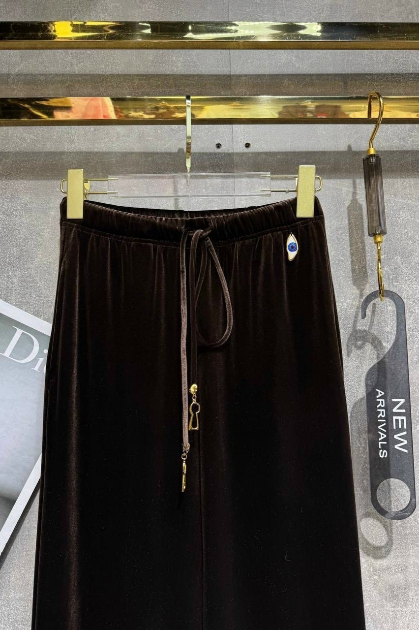 брюки велюровые,бархатные брюки,велюровые штаны,старые бархатные штаны армани,прямые брюки из бархатистого велюра