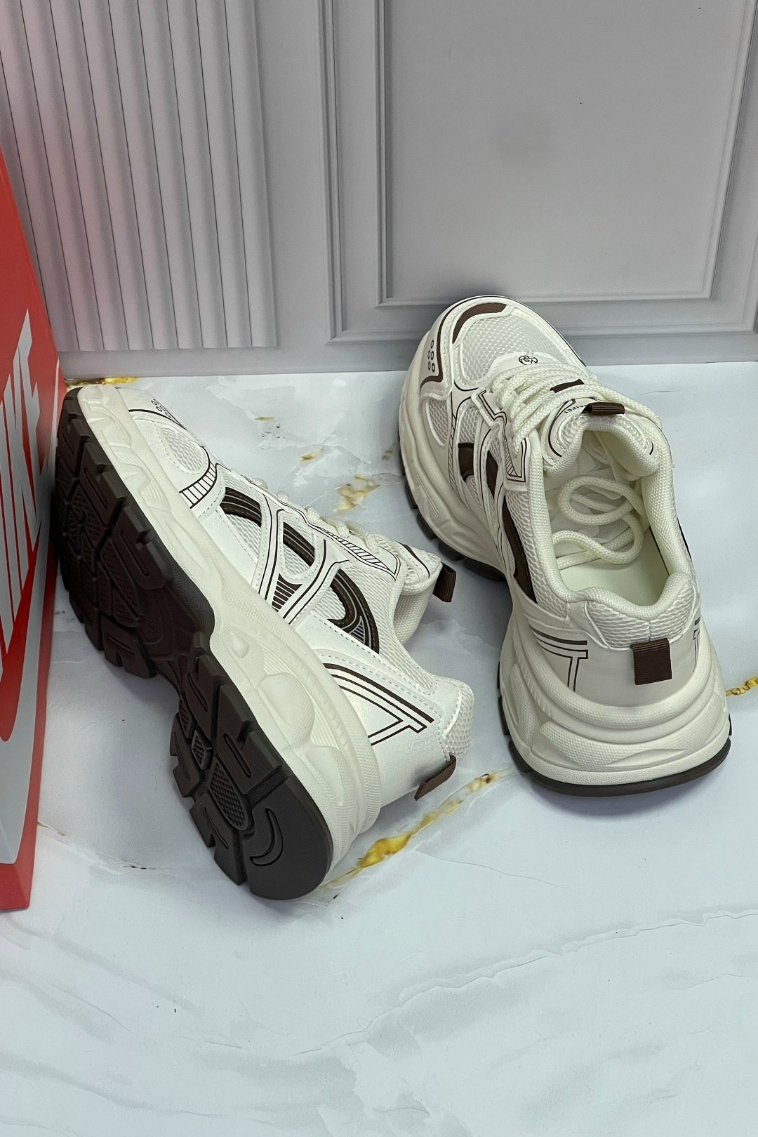 кроссовки balenciaga,баленсиага кроссовки 16 см подошва,кроссовки женские balenciaga,женские массивные кроссовки balenciaga track 2. 0,кроссовки balenciaga runner sneaker high white