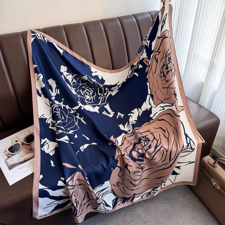 шелковый шарф,женский шелковый шарф,шелковые платки,шарф женские,шёлковый шарф с принтом