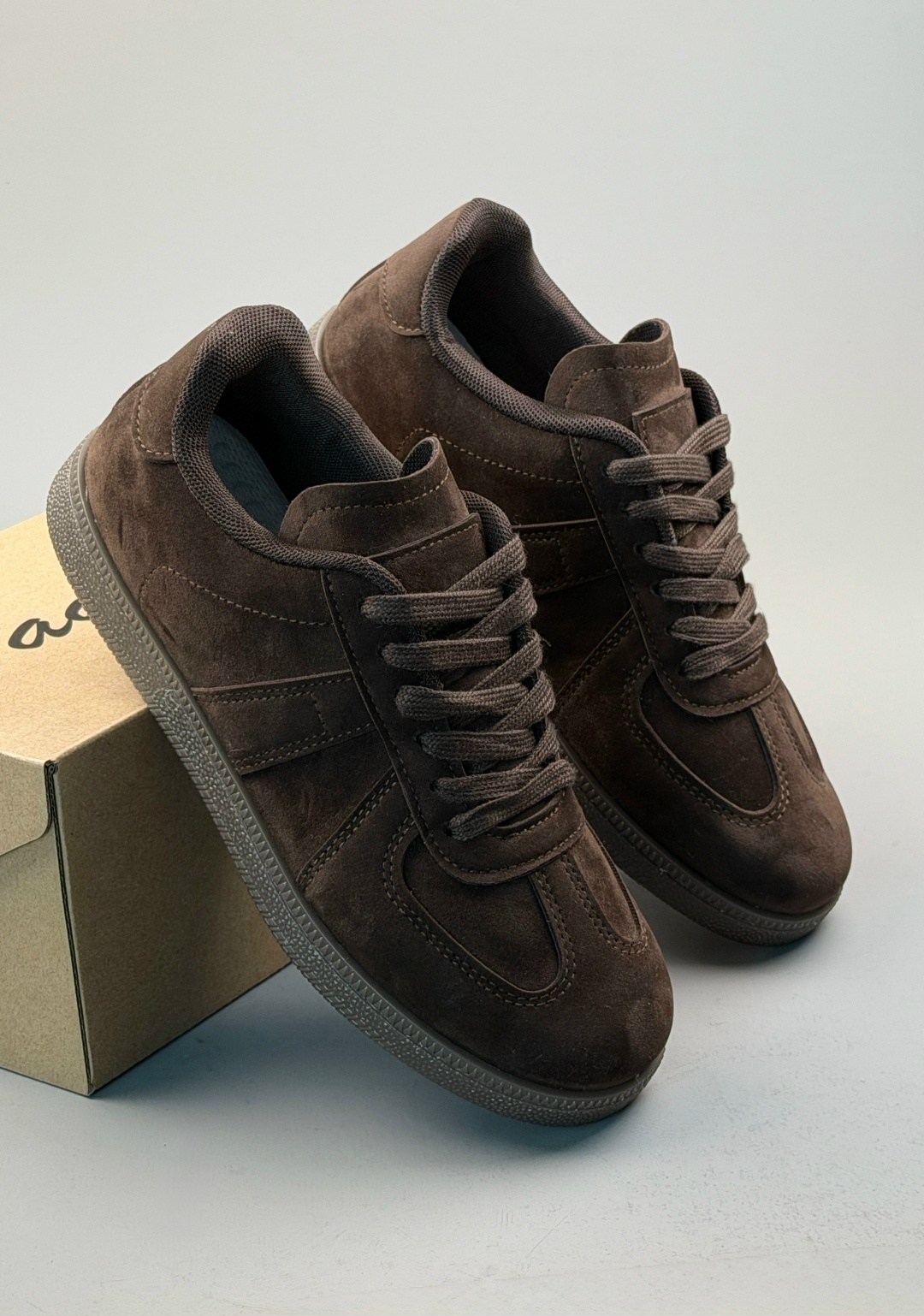 замшевые кроссовки,,мужские замшевые кроссовки toto rino,кеды замшевые,кроссовки коричневые