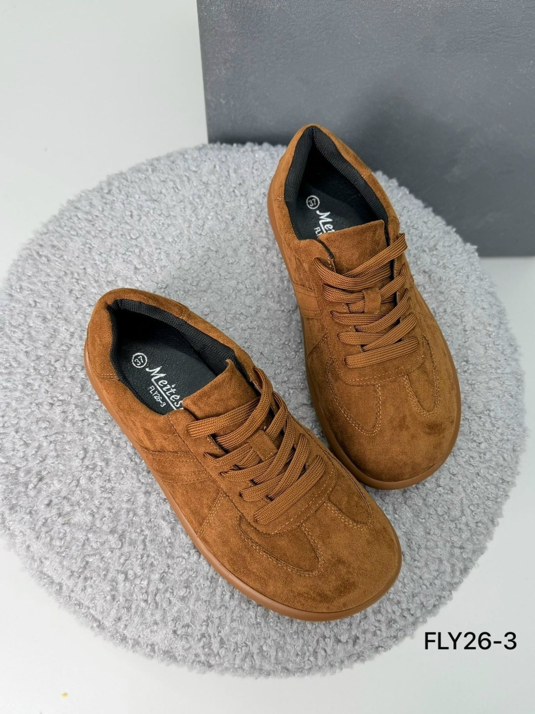 ,кроссовки замшевые,черные кроссовки,кроссовки женскиe,замшевые кеды