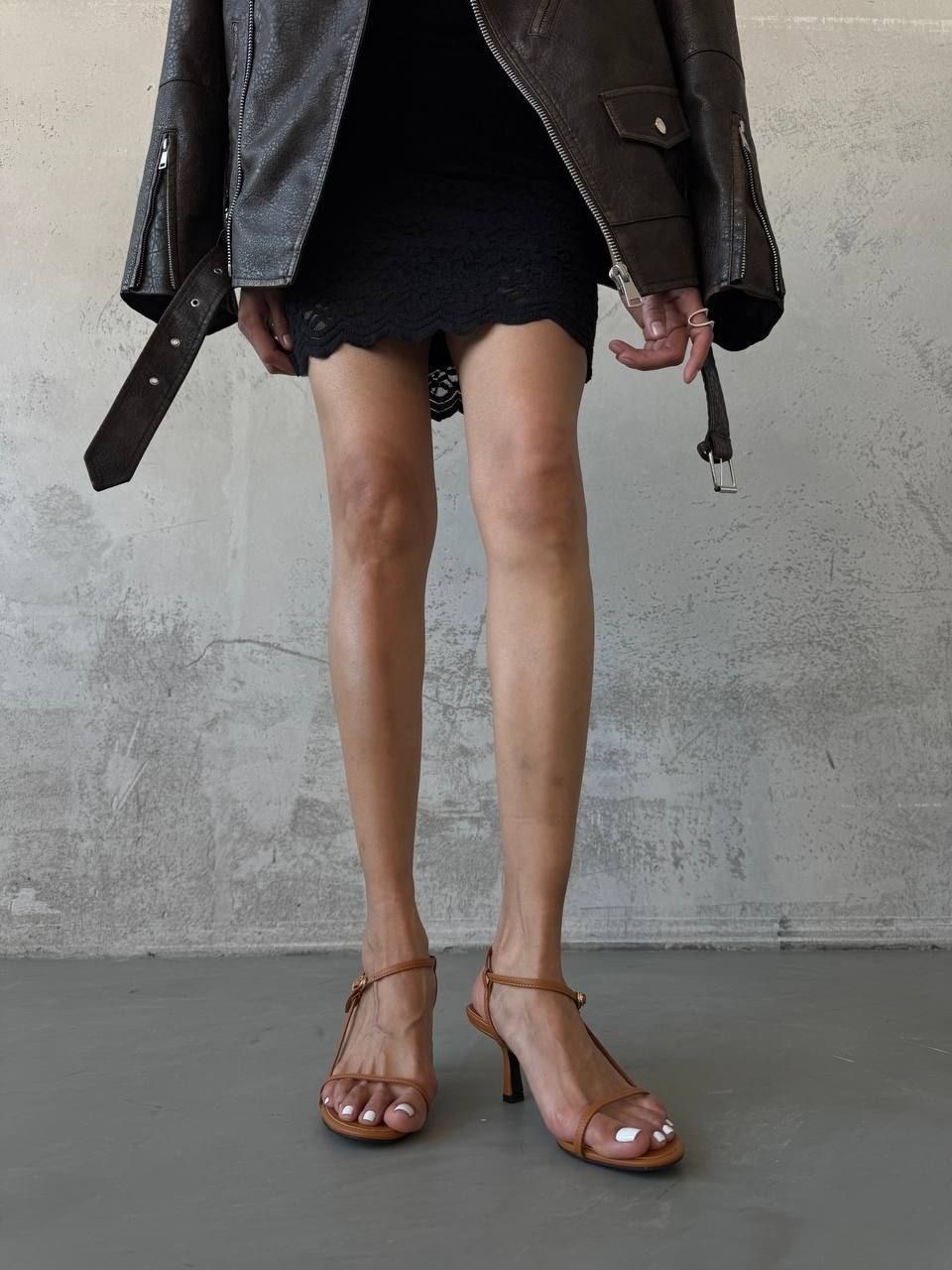 красные босоножки,босоножки на каблуках,женские босоножки,босоножки с ремешками,модные босоножки