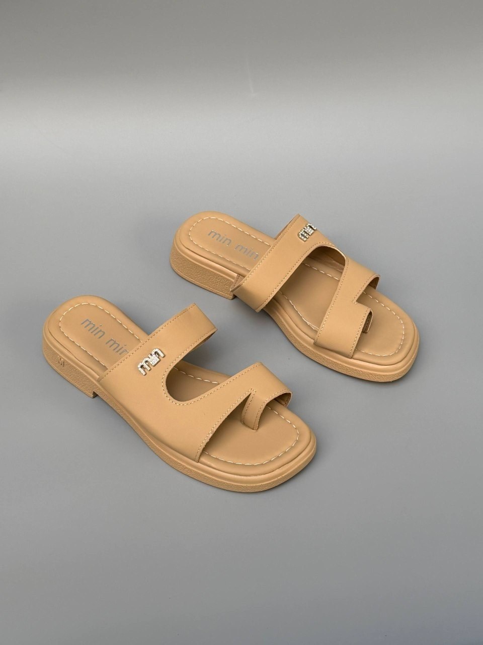 шлепанцы женские,шлепки кристиан диор,,белые шлепанцы,шлепки диор