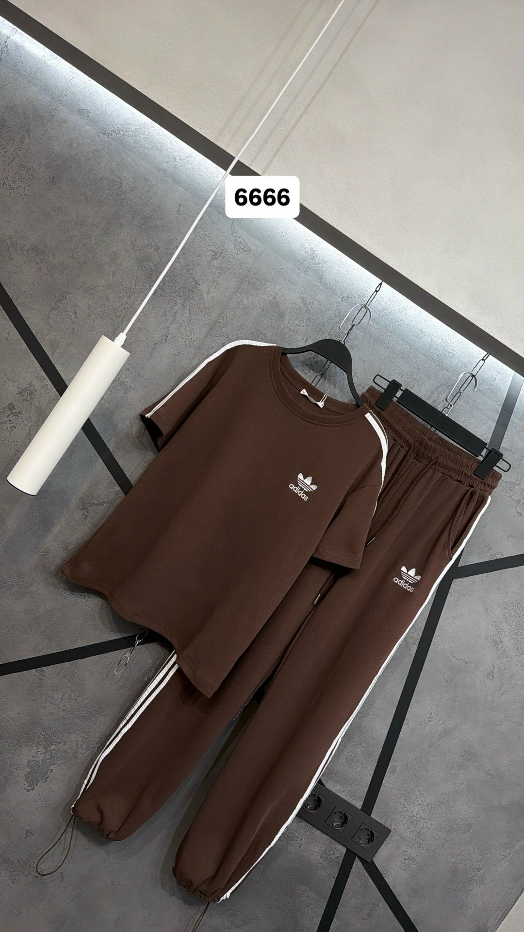 спортивный костюм adidas,комплект одежды adidas sportswear,костюм спортивный женский adidas,спортивный костюм,костюм женский спортивный