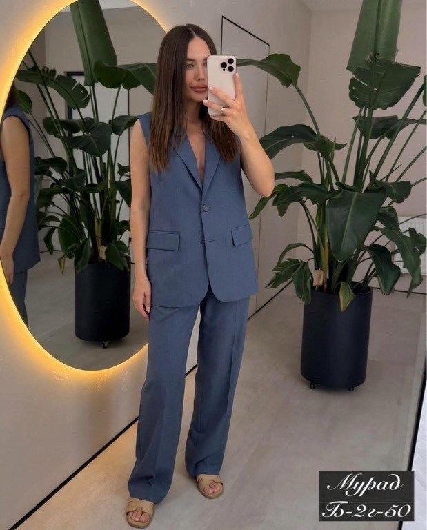 женский офисный костюм из жилета и брюк,костюм брючный,костюм женский,брючный костюм женский,костюм женский брючный двойка