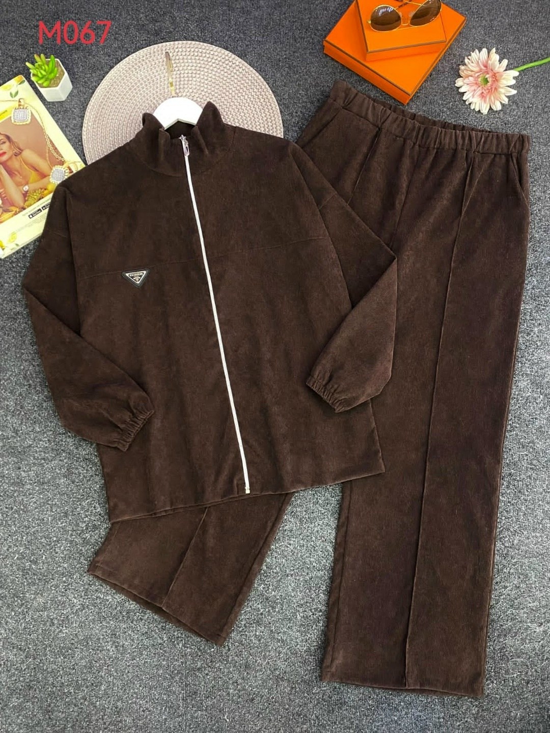 спортивный велюровый костюм,костюм велюровый,женский костюм на флисе,женские костюмы спортивные,велюровый костюм женский