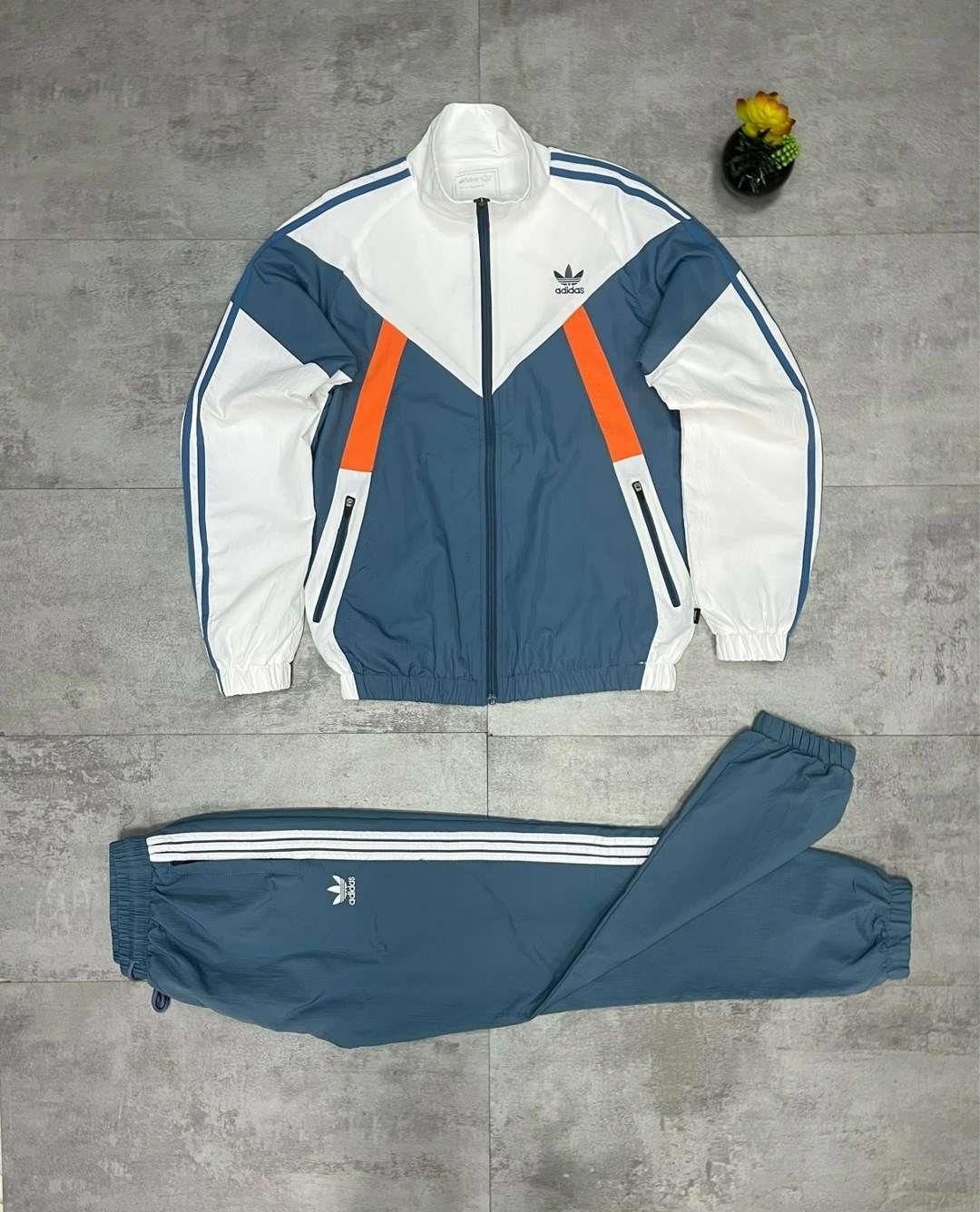 спортивный костюм adidas 90х,спортивный костюм adidas originals,костюм адидас 90е,спортивный костюм adidas,мужской спортивный костюм adidas