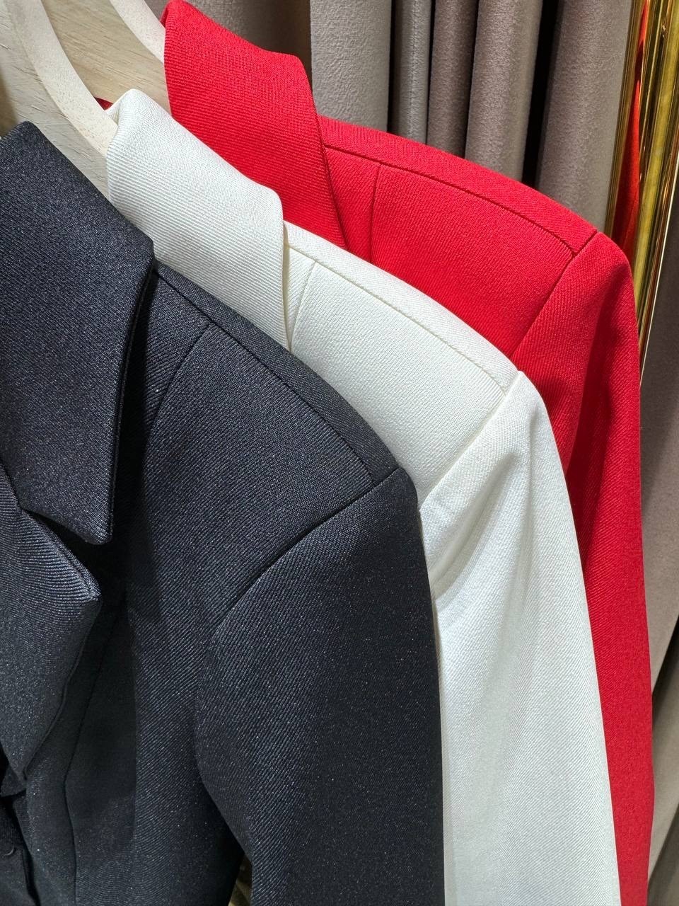 женский костюм,классический пиджак жакет,пиджак,женский жакет пиджак,красное платье пиджак