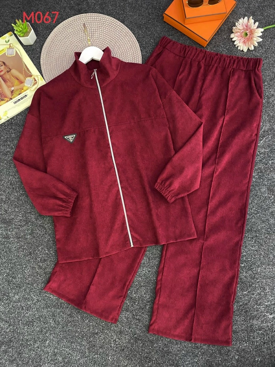 спортивный велюровый костюм,костюм велюровый,женский костюм на флисе,женские костюмы спортивные,велюровый костюм женский