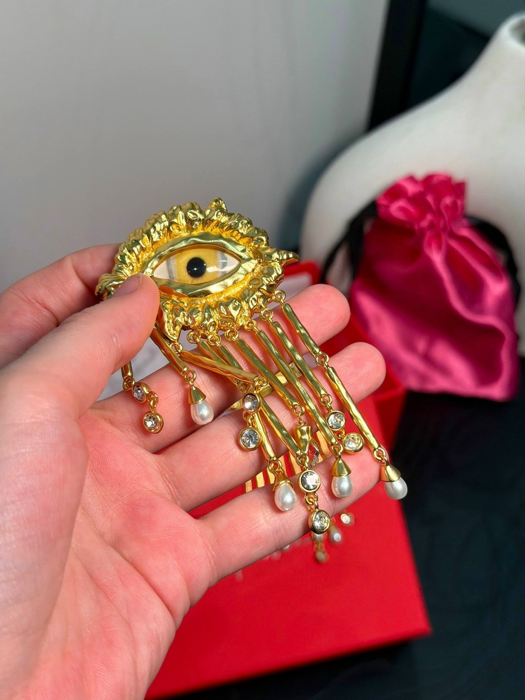 серьги глаза,женские винтажные серьги в виде глаз дьявола,женские винтажные серьги "глаза демона",серьги кисточки,серьги